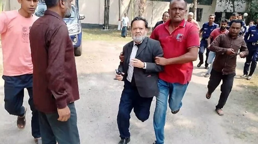 আদালতে গিয়ে গ্রেপ্তার আ.লীগের ৫ নেতা